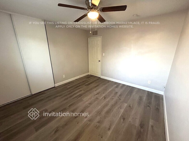 Building Photo - 3817 W Cactus Wren Dr