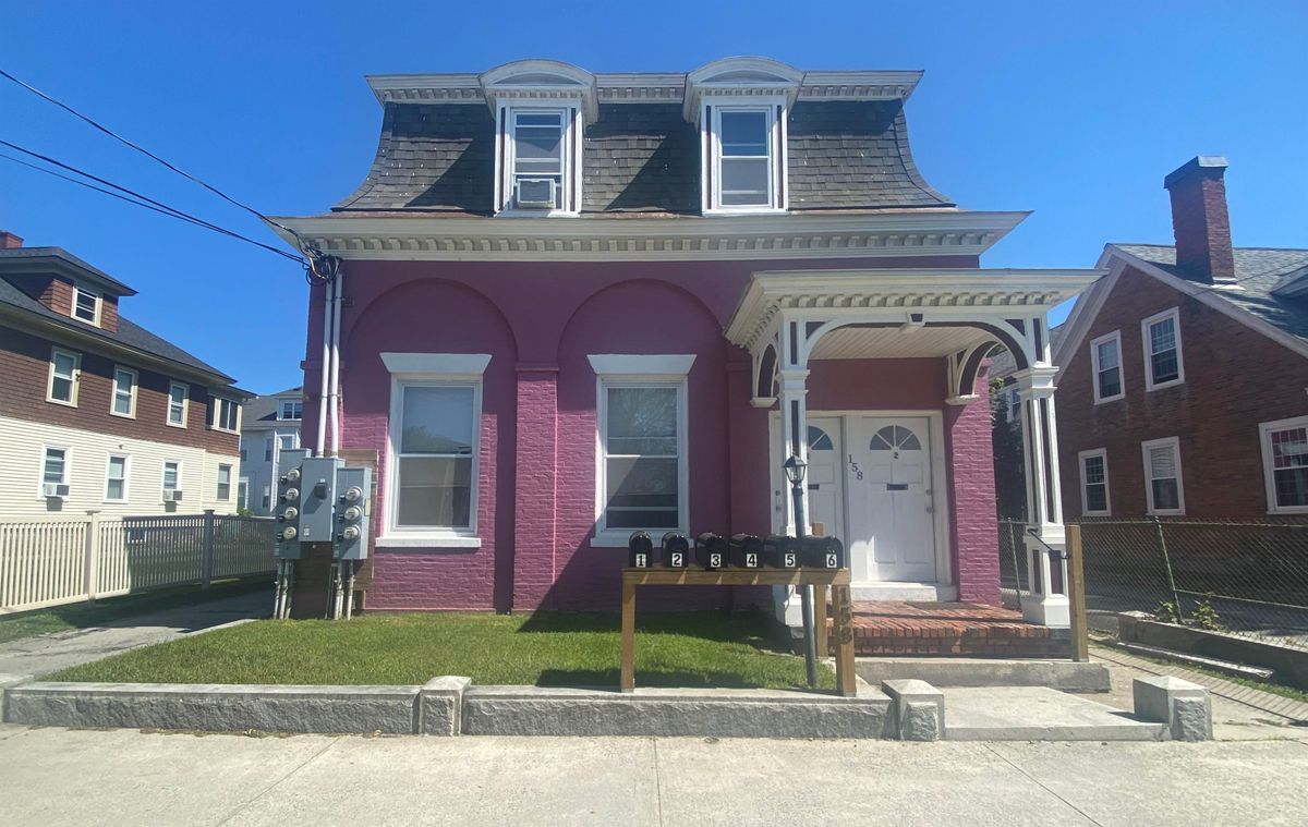 Building Photo - 158 Broad, 2