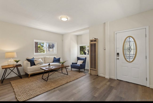 Building Photo - 35 19th St