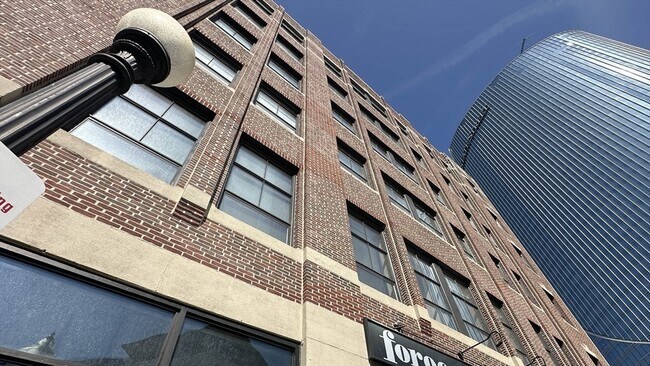 Building Photo - 121 Portland St