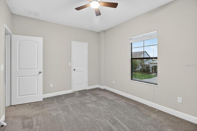 Building Photo - 1389 Heritage Landings Dr