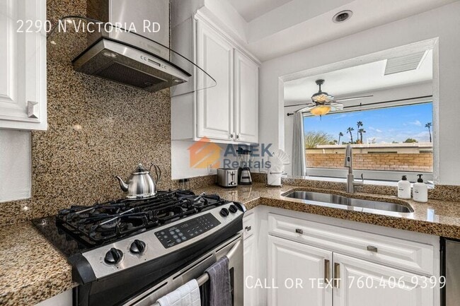 Building Photo - 2290 N Victoria Rd