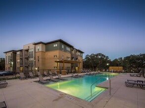 Building Photo - Emerald Village