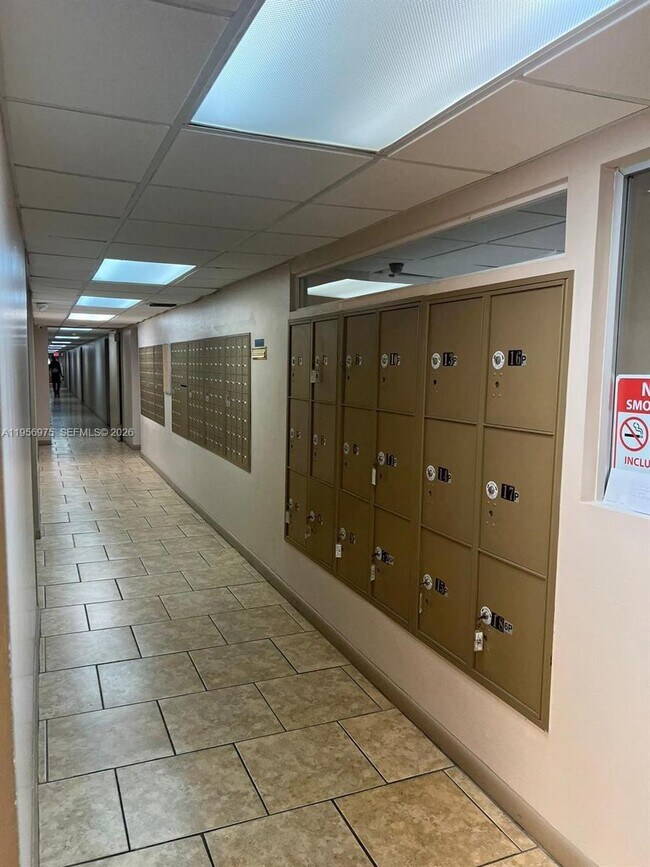 Building Photo - 1251 NE 108th St