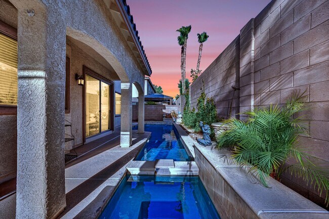 Building Photo - 875 Chaste Ct