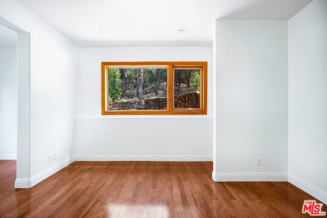 Building Photo - 21421 Encina Rd