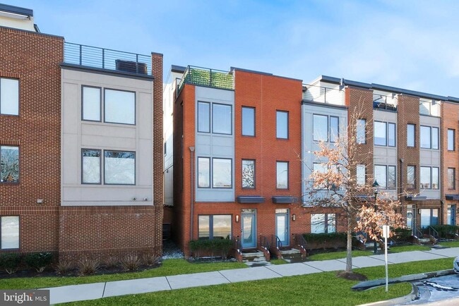 Building Photo - 16560 Crabbs Branch Way