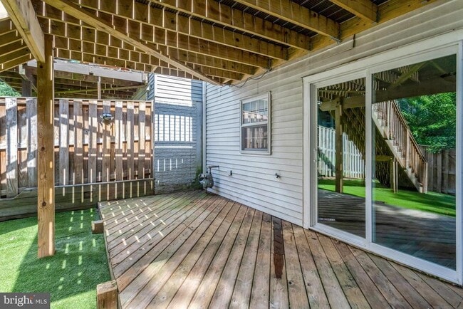 Building Photo - 15462 Windsong Ln