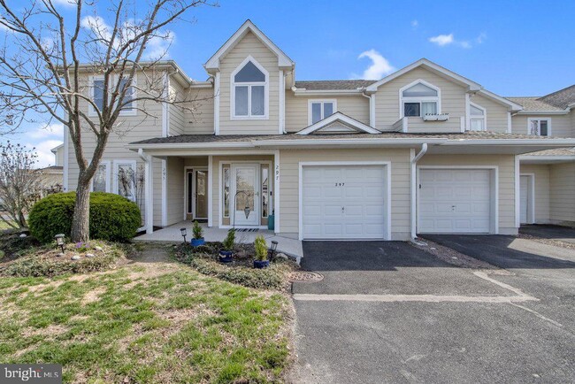 Building Photo - 297 Lakeside Dr