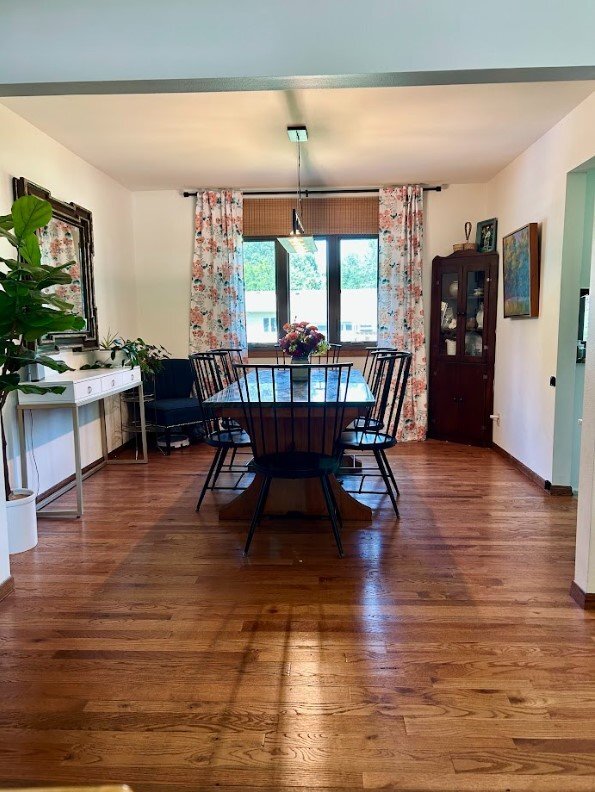 Building Photo - Conveniently located 3BR/3BA House with 2-...