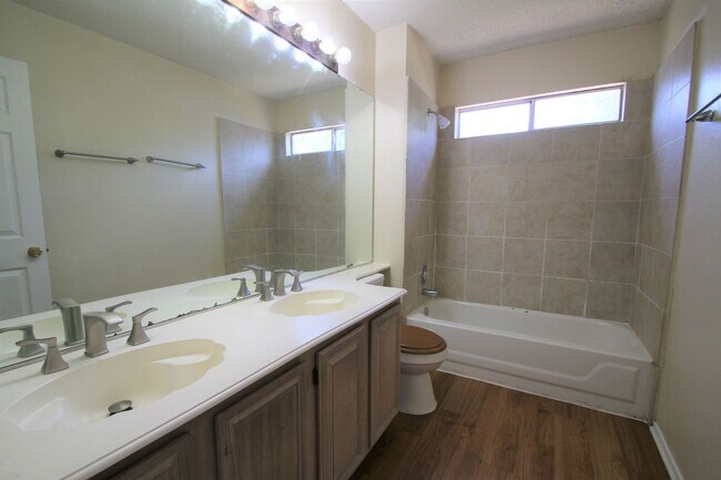 Building Photo - 3412 Derby Ct