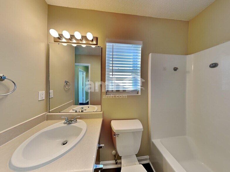 Building Photo - 3669 Marshlane Way