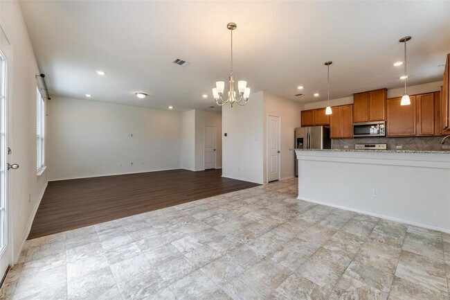 Building Photo - 13709 Vigilance St