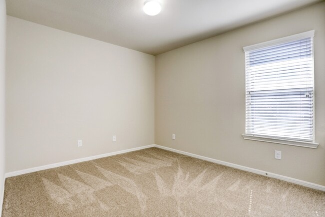 Building Photo - 2911 Indwarra Ct