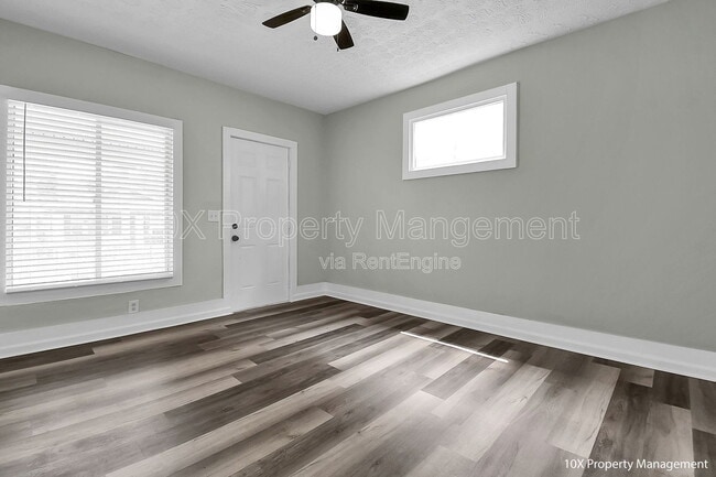 Building Photo - 1655 S 4th St