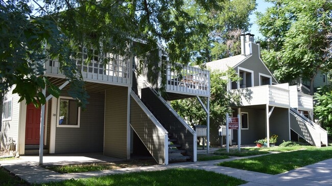 Primary Photo - 1 Bedroom Apartment Close to CU!