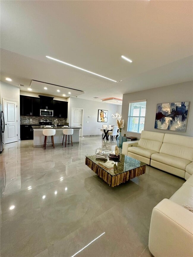 Building Photo - 11031 Redbud Woods Ln