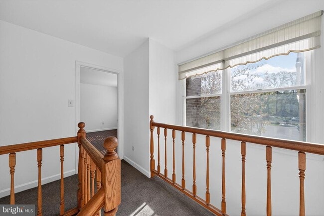 Building Photo - 219 Heather Ct