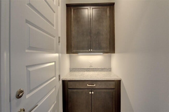 Building Photo - 2508 Pangea Cir