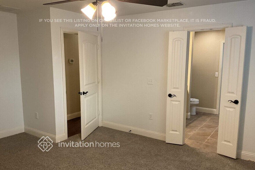 Building Photo - 2101 Colonial Dr