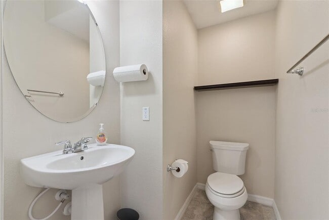 Building Photo - 2200 Garden Belle Dr