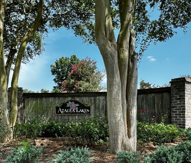 Building Photo - Serene 3BR Home in Peaceful Azalea Lakes