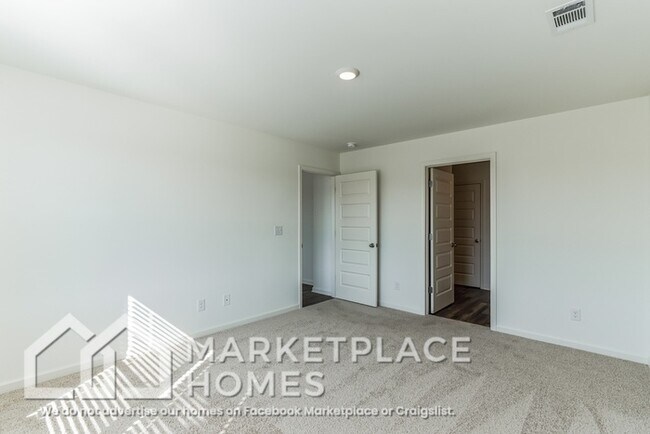 Building Photo - 7335 Wilburton Ln