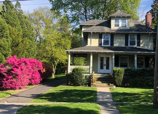 Building Photo - 25 Lenox Ave