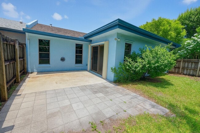 Building Photo - 6242 NW 1st St