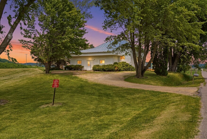 Building Photo - 13979 Fedora Rd