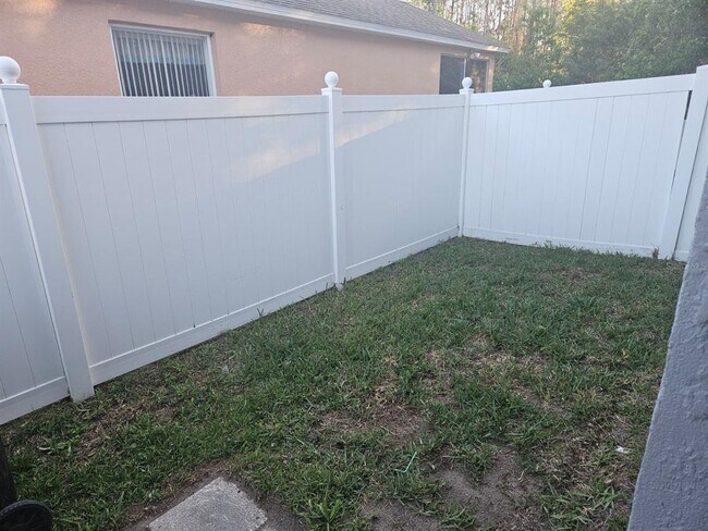 Building Photo - 3985 Andover Cay Blvd