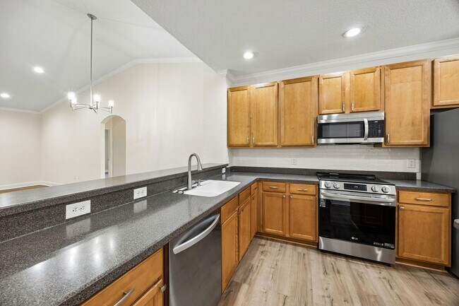 Building Photo - 96010 Stoney Dr