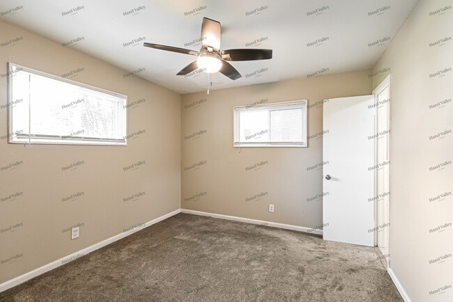 Building Photo - 1200 S Waterford Dr