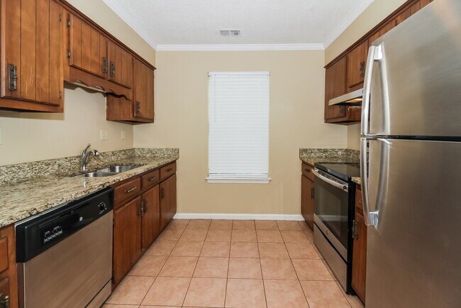 Building Photo - 4365 Ross Rd