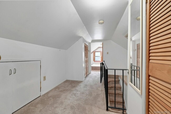 Building Photo - 42 Williams Ave