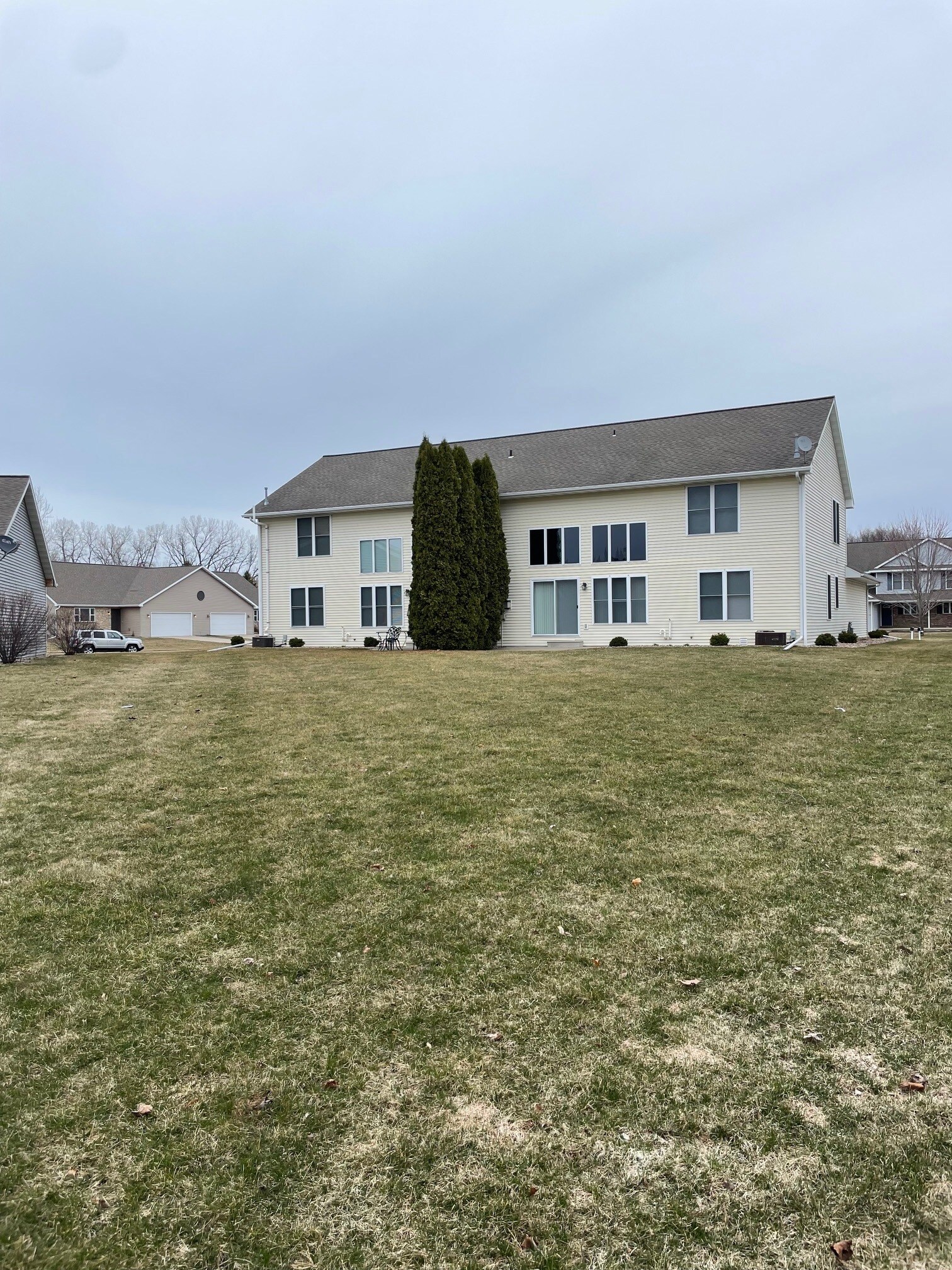 Big back yard - 2034 River Point Ct