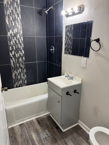 Building Photo - 109 Aventura Ct