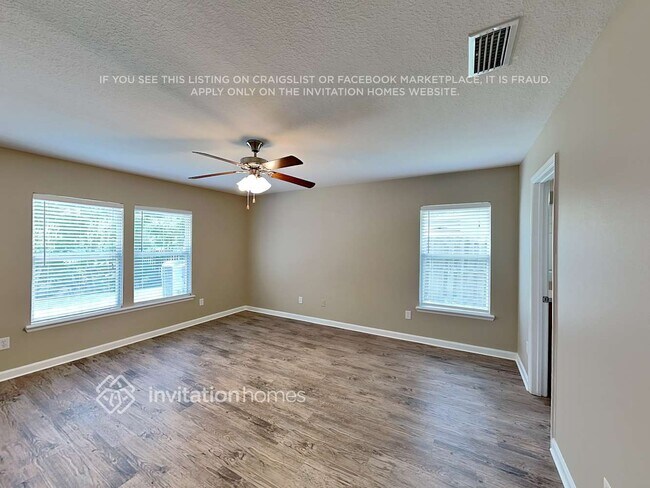 Building Photo - 260 Brantley Harbor Dr