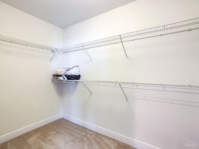 Building Photo - 645 Lost Key Dr