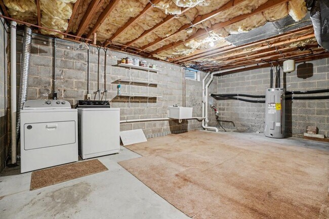 Building Photo - 99 Lee Ann Ct