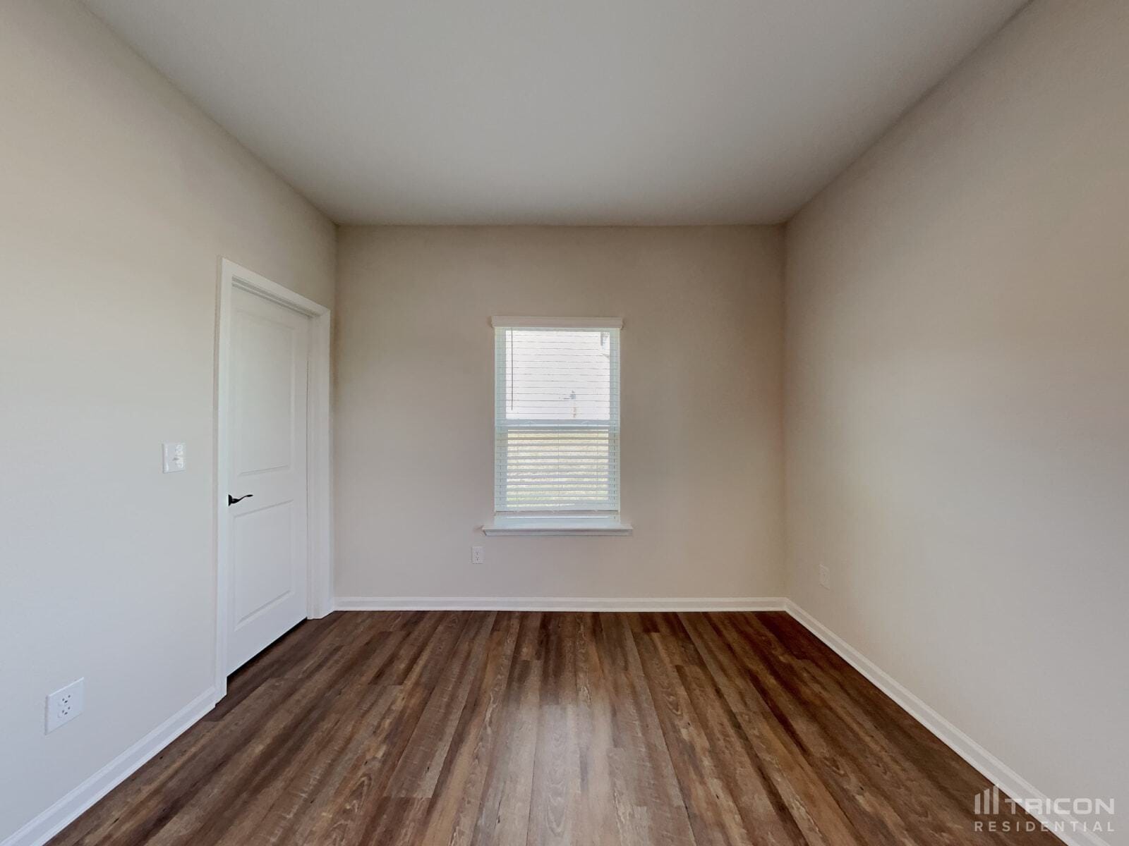 Building Photo - 966 Minden Terrace