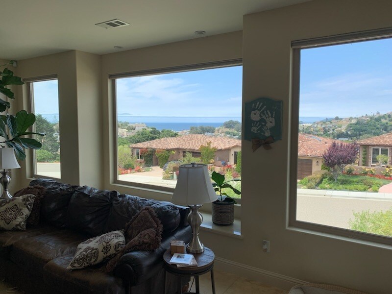 Window View - 213 Cima de Colina