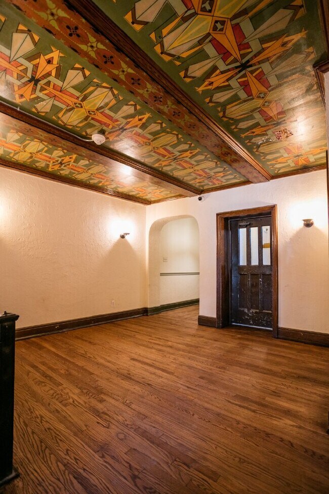 Building Photo - 1141 Holcomb St