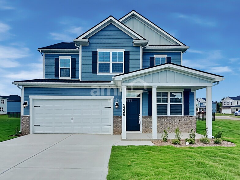 Primary Photo - 5228 Valor Dr