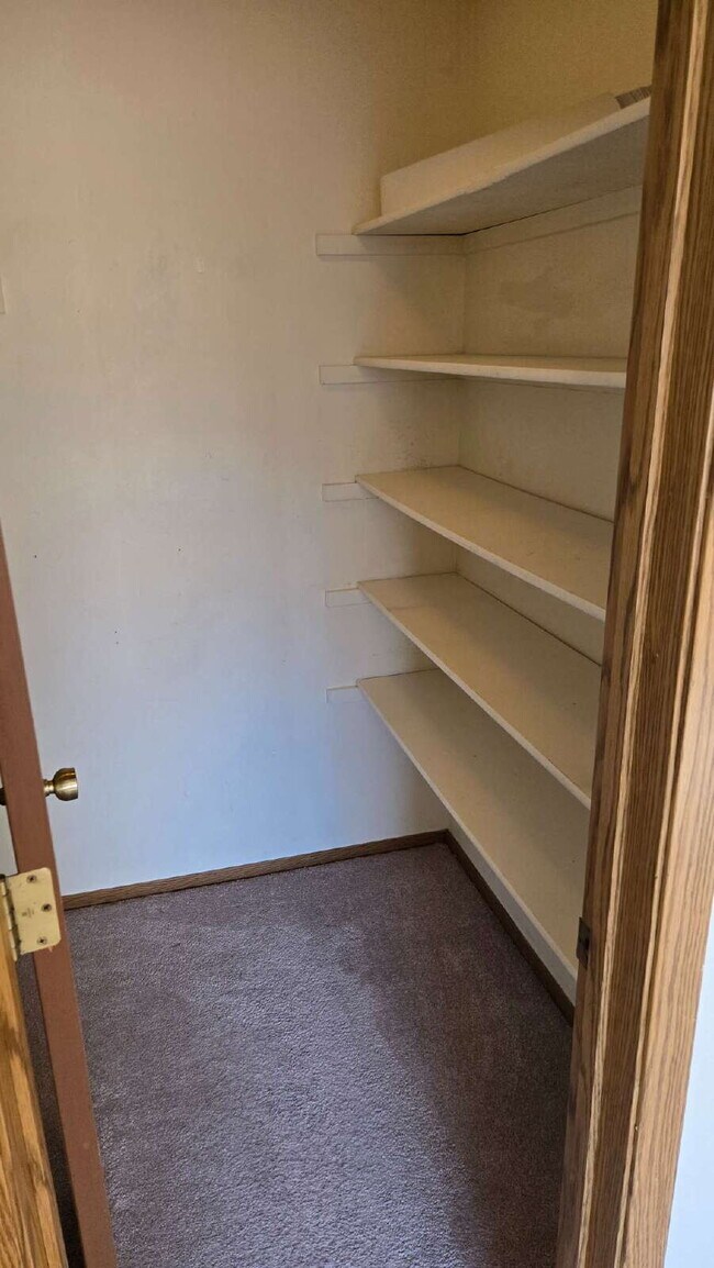 Building Photo - 8635 Clay St