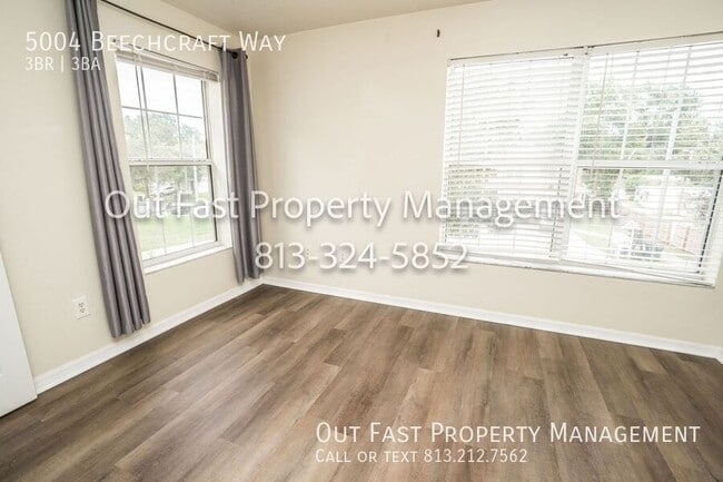 Building Photo - 5004 Beechcraft Way