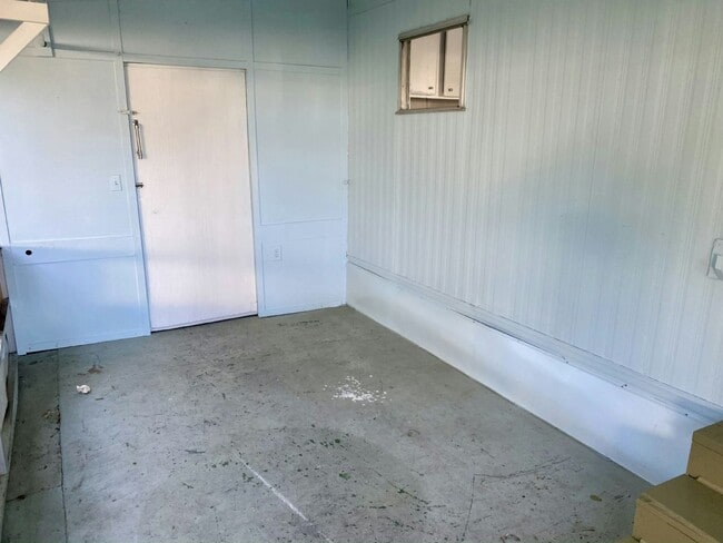 Building Photo - 1910 Enterprise Ave