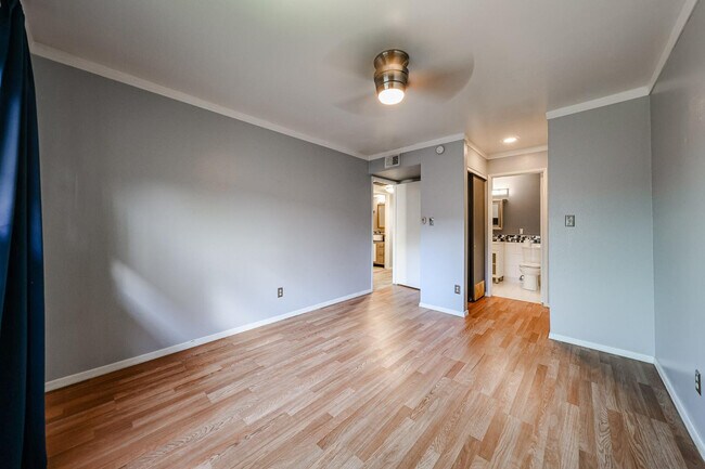 Building Photo - 3135 N 38th St