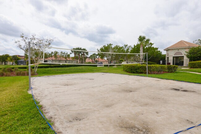 Building Photo - 713 NW Leonardo Cir