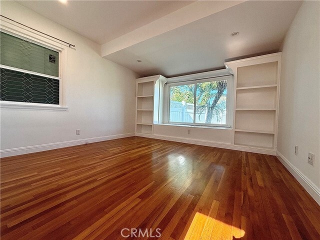 Building Photo - 22346 Burbank Blvd